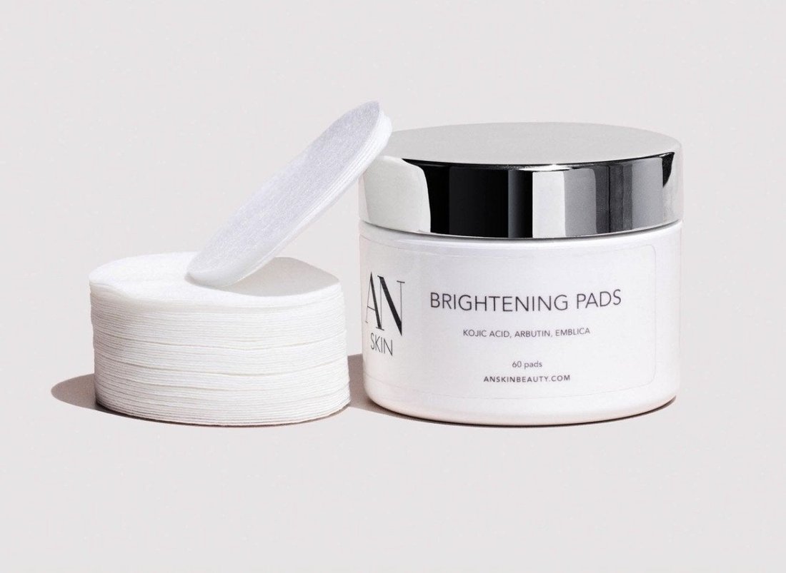 Universkin brightening pads with AHA and BHA